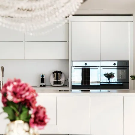 Luxury By Quokka 360 - Modern With Terrace And Amazing View Appartamento Minusio